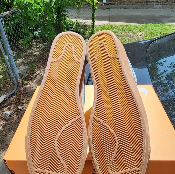 MENS NIKE BLAZER MID 77 SIZE 11 - Picture 2 of 5